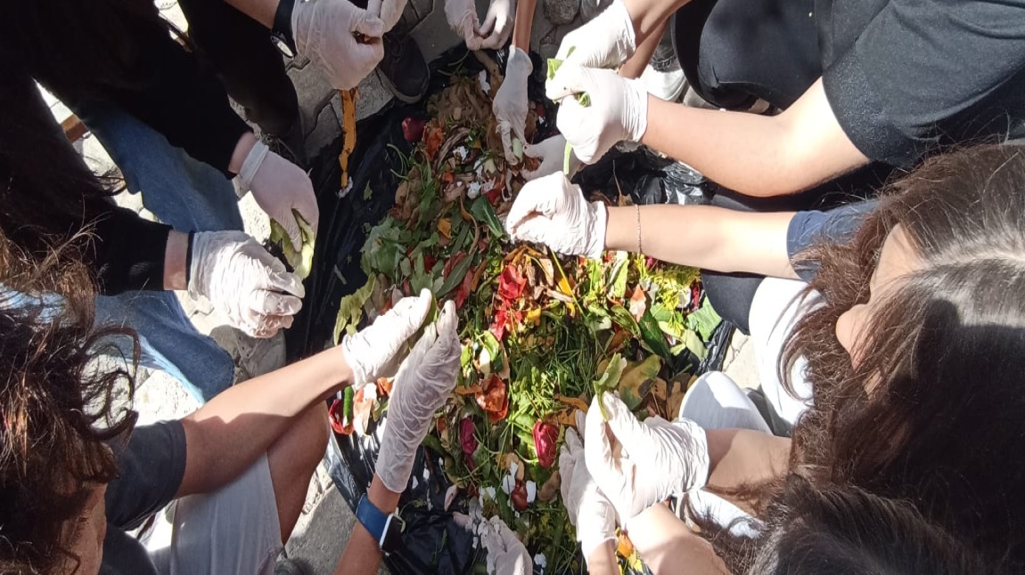 Öğrencilerimiz İle Kompost Çalışması